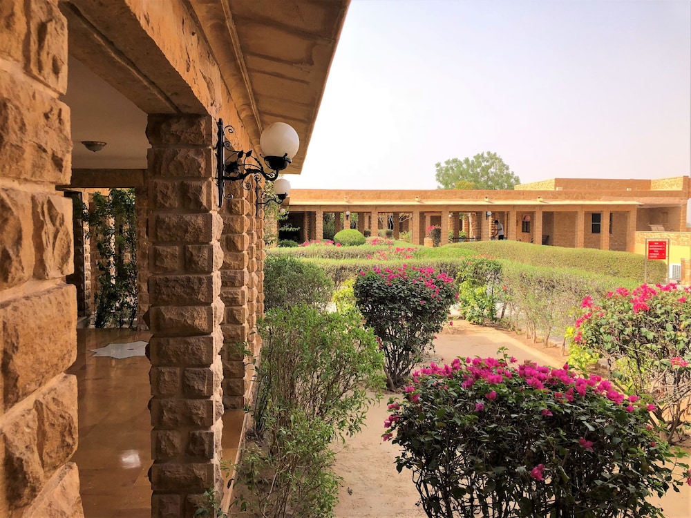 Hotel Rawalkot Jaisalmer 71/72