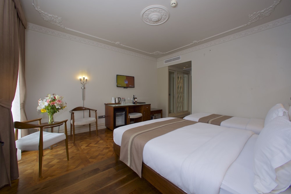 TAXIM LOUNGE HOTEL 23/58