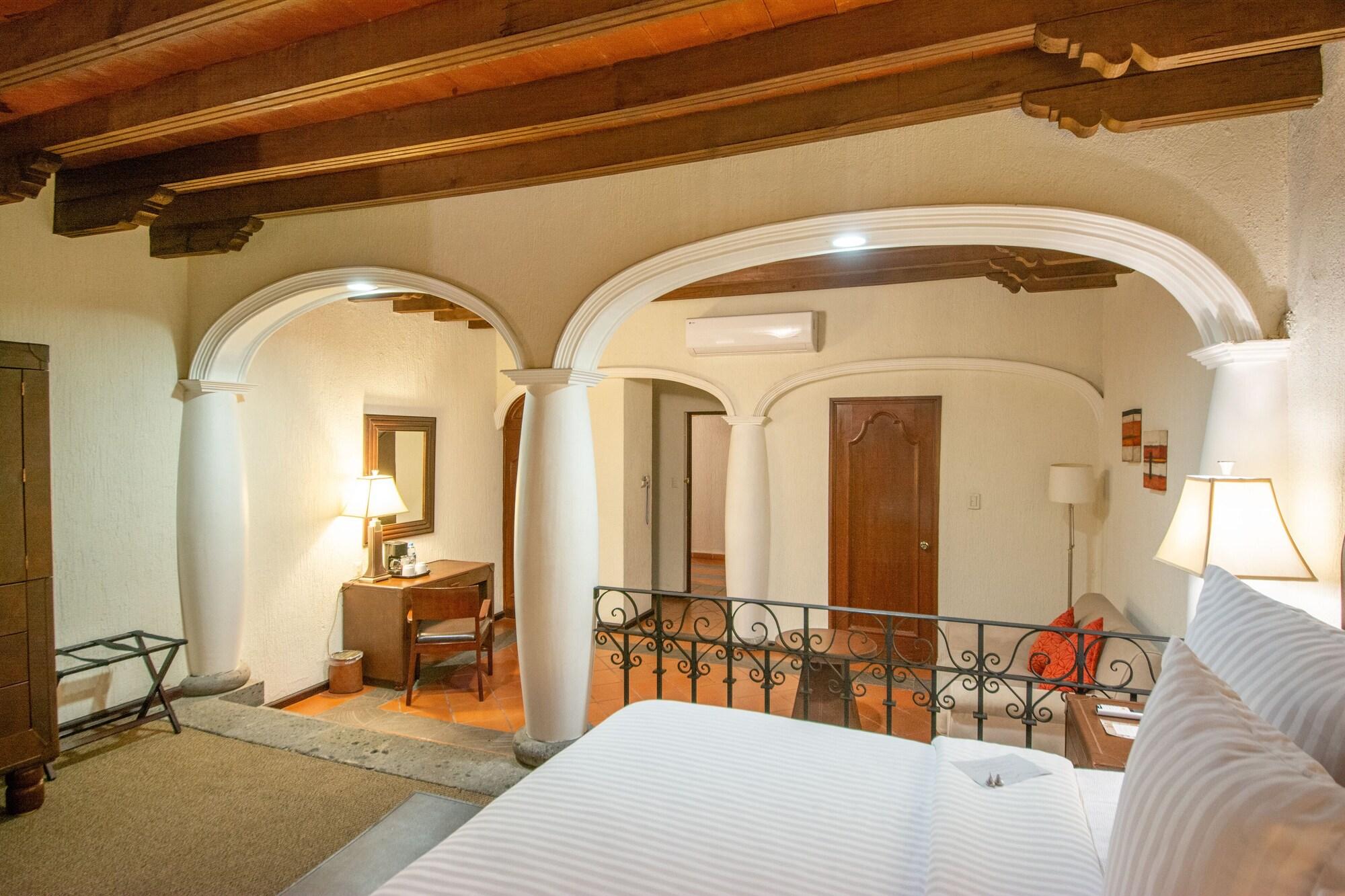 جناح جونيور، HOTEL HACIENDA LA VENTA 7/10