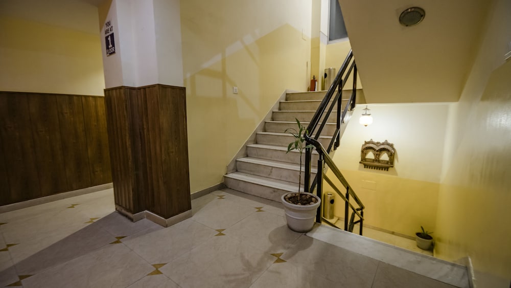 Vatika Inn 28/40