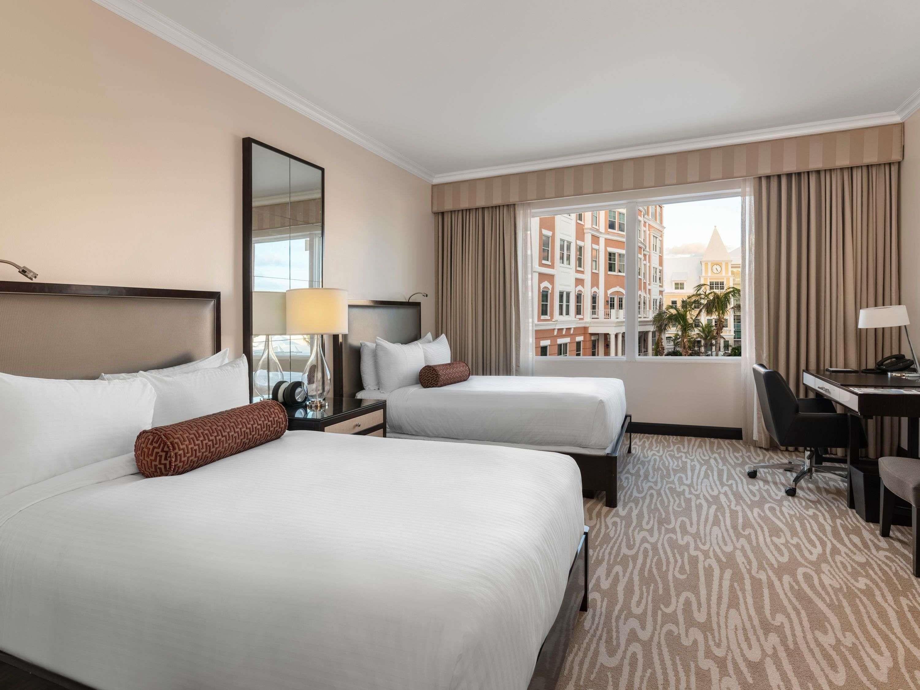 Fairmont Gold, 2 Double Beds