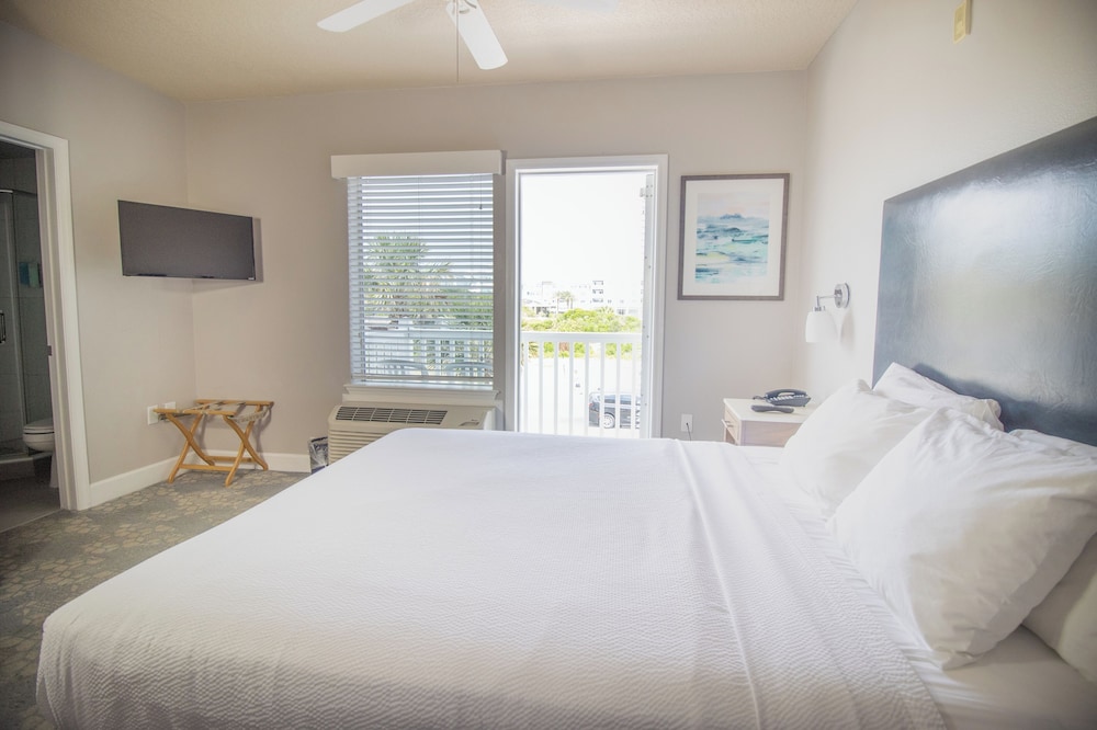 Seaside Amelia Inn 28/64