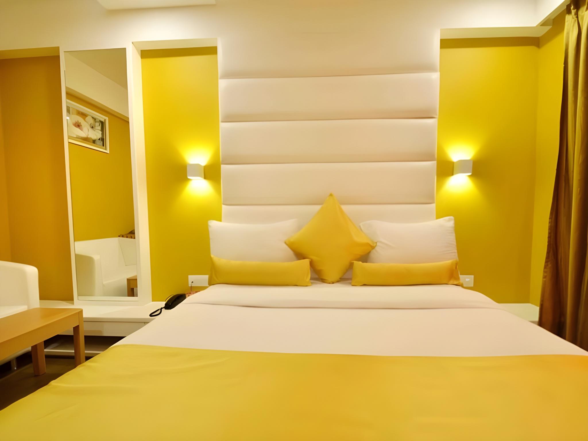 Oyo Rooms Indore Ujjain Road 9/17