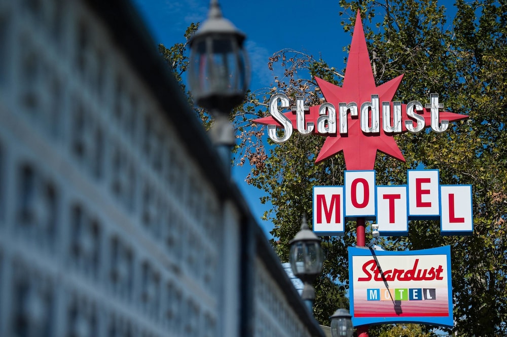 Stardust Motel Redding 5/21