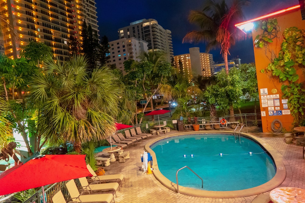 Fort Lauderdale Beach Resort Hotel And Suites 36/42