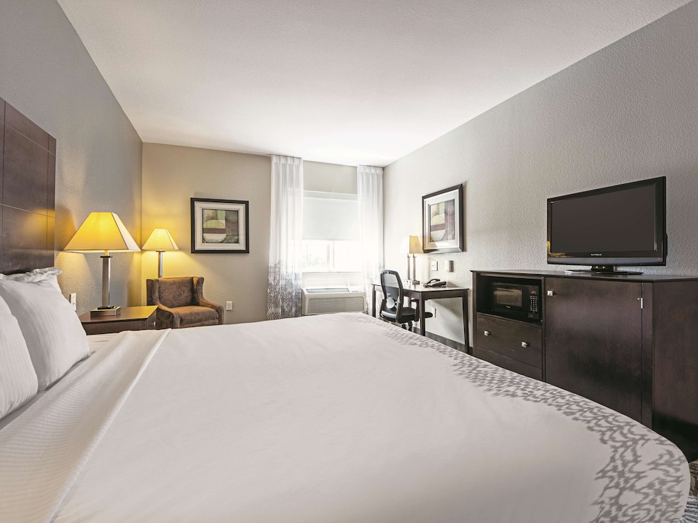 La Quinta Inn & Suites by Wyndham McKinney 17/45
