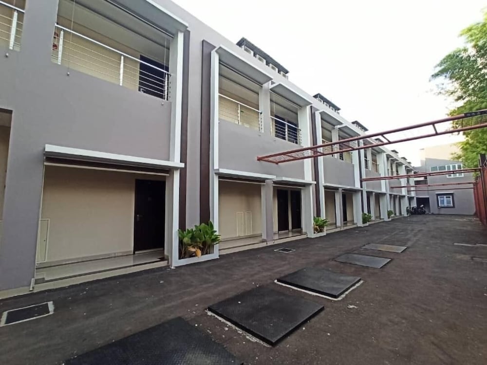 Hotel Tosan Solo Baru 33/39