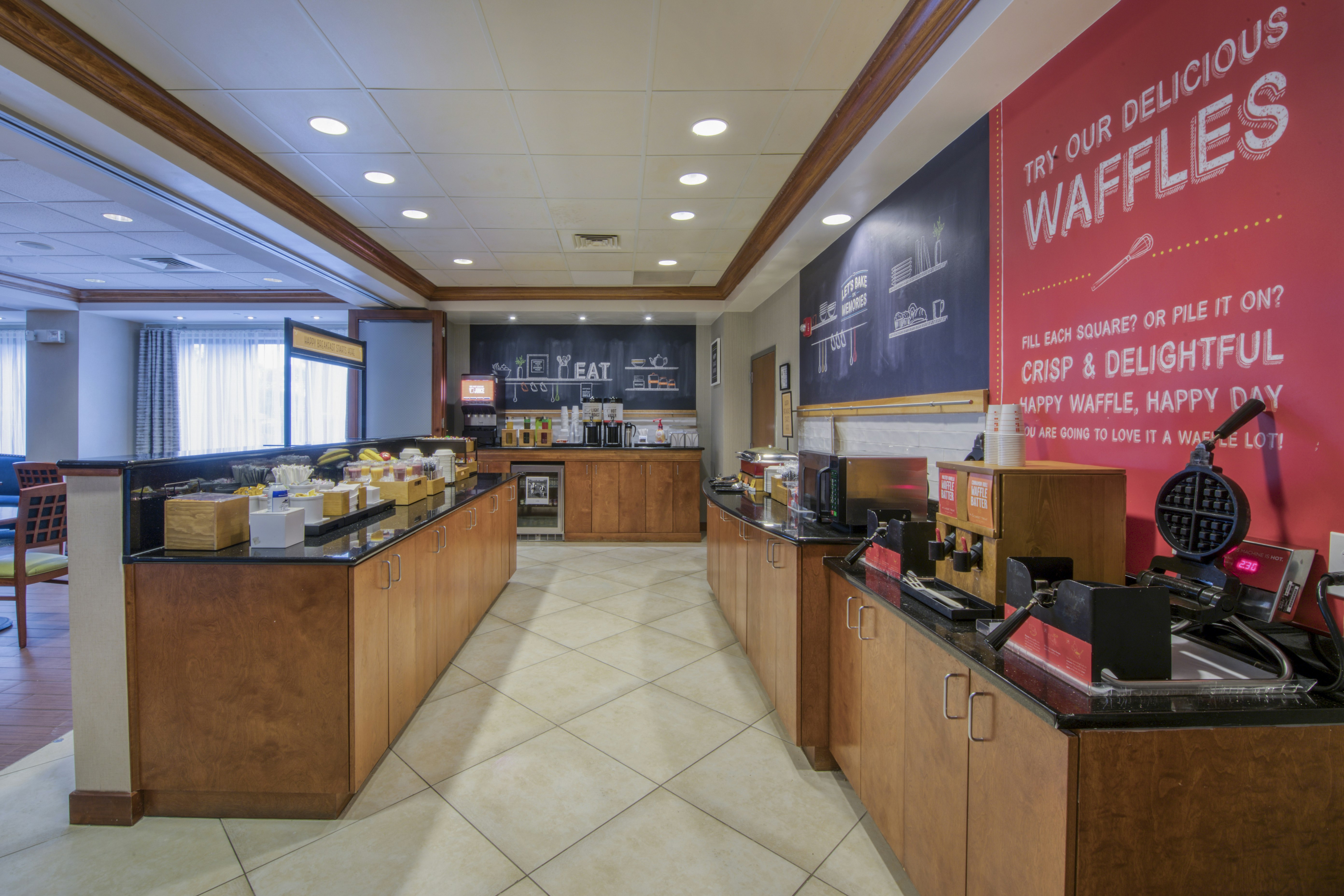 Hampton Inn Wilmington - University Area/Smith Creek Station 8/72