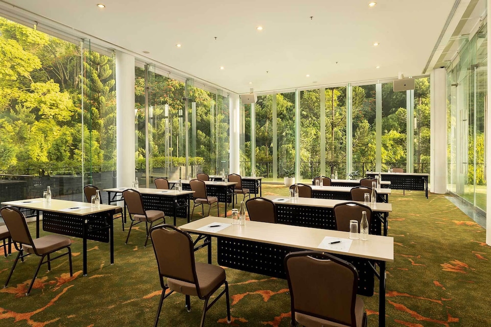 Padma Hotel Bandung 50/66