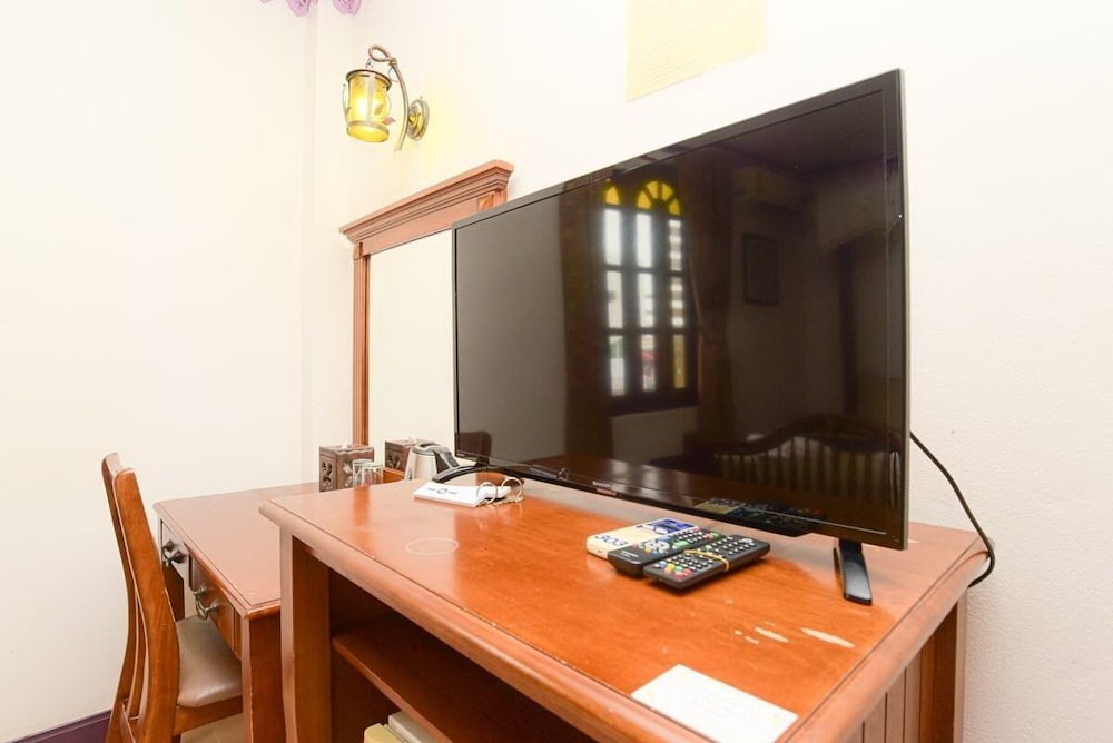 Ban Aothong Hotel 40/50