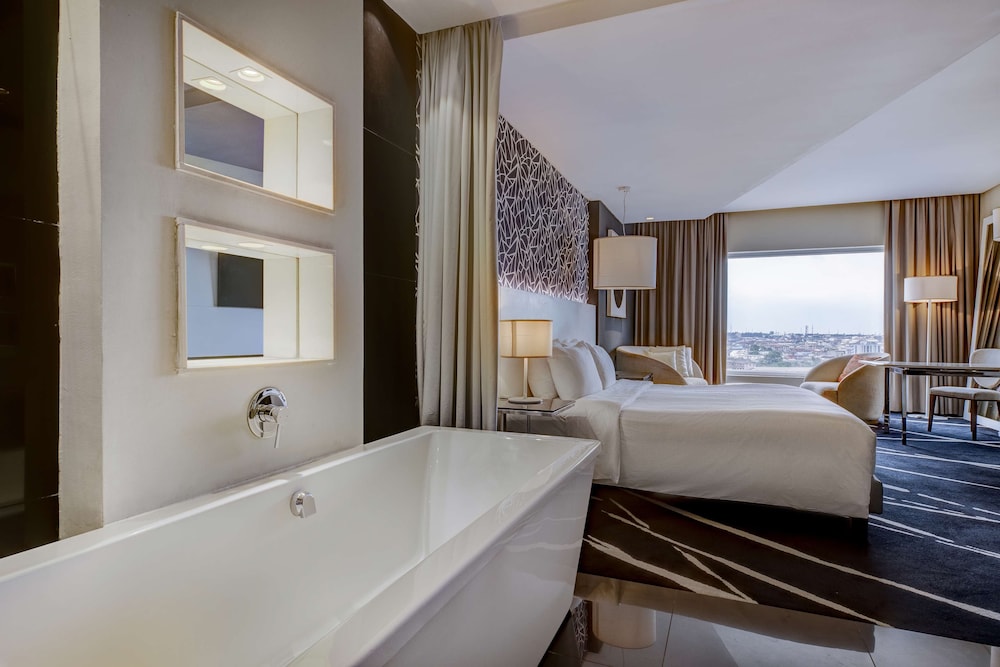 غرفة سوبيريور بسريرين منفصلين، Radisson Blu Lagos Ikeja 4/5