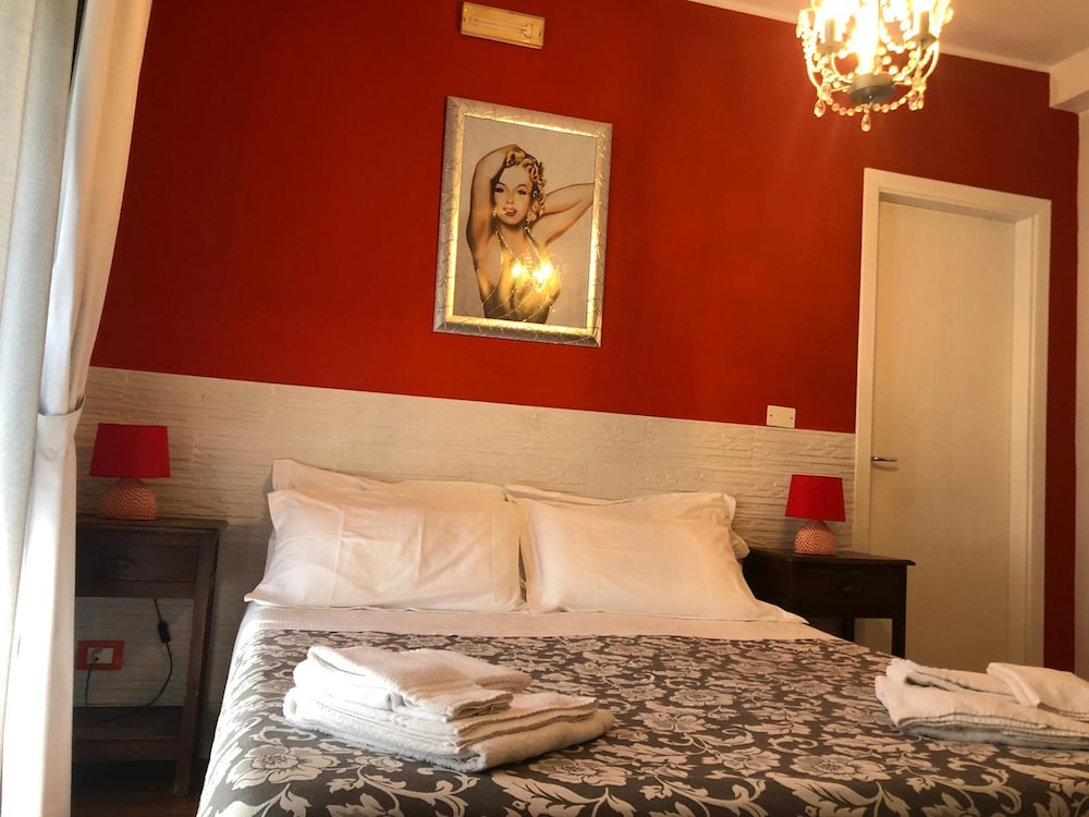 Elios Rooms 10/52