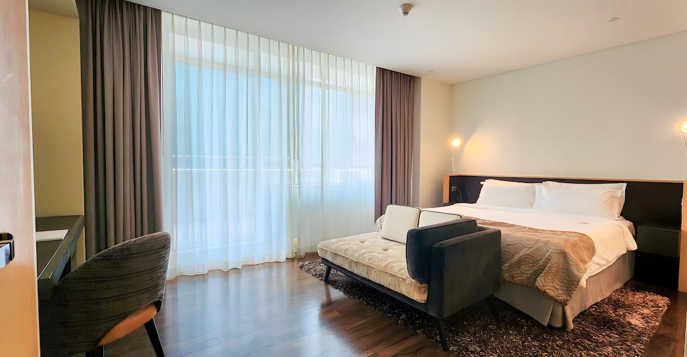 2 Bedrooms, Malcolm, Suite, 2 King Beds