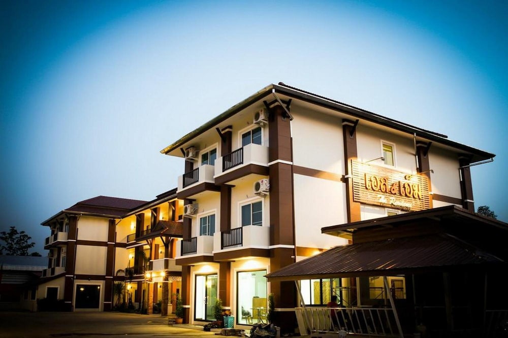 Mana Hotel 2/50
