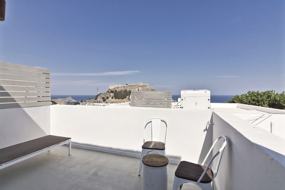 Lindos Comfy Suites 52/58
