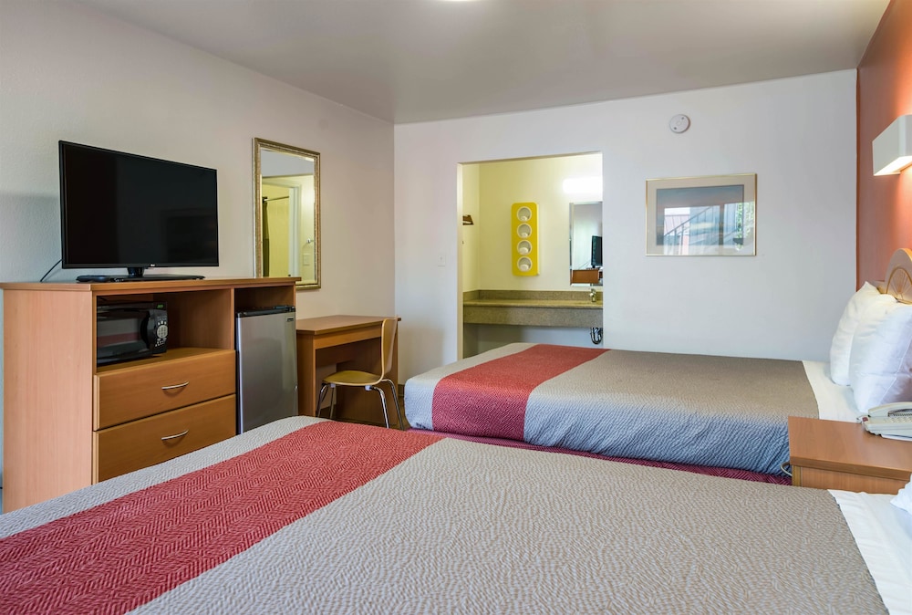 Motel6 Concord, CA 20/38