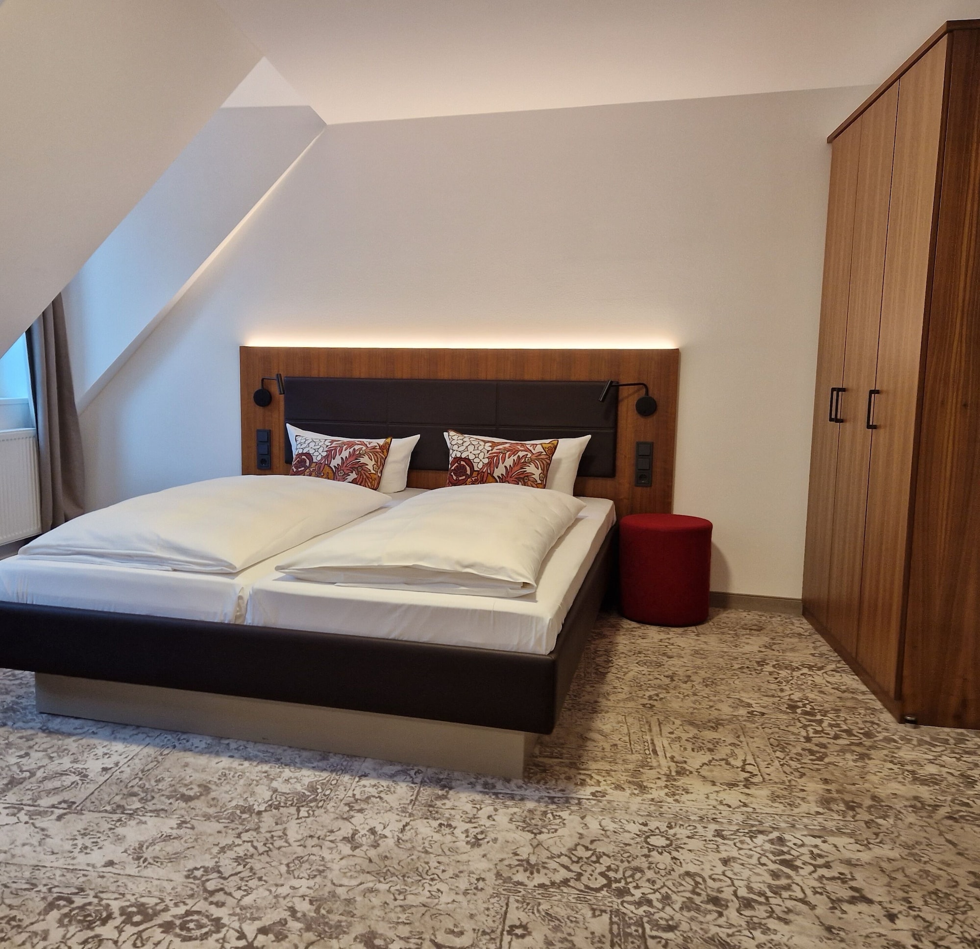 Deluxe, Suite, King Bed