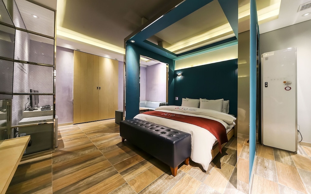 Yeongju Hotel 12/35