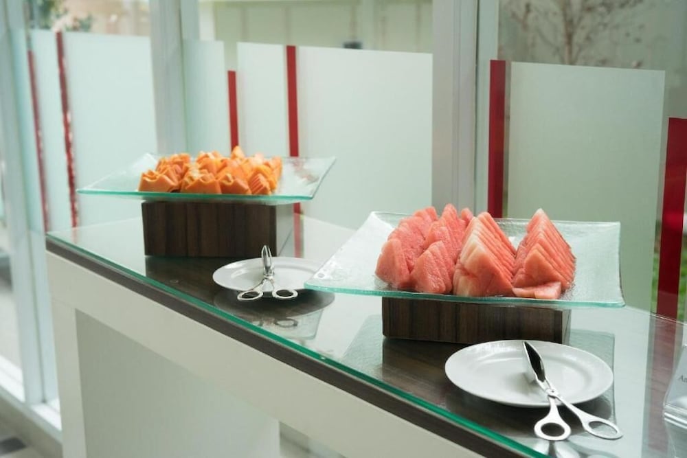 Amaris Hotel Fachrudin Tanah Abang 20/43