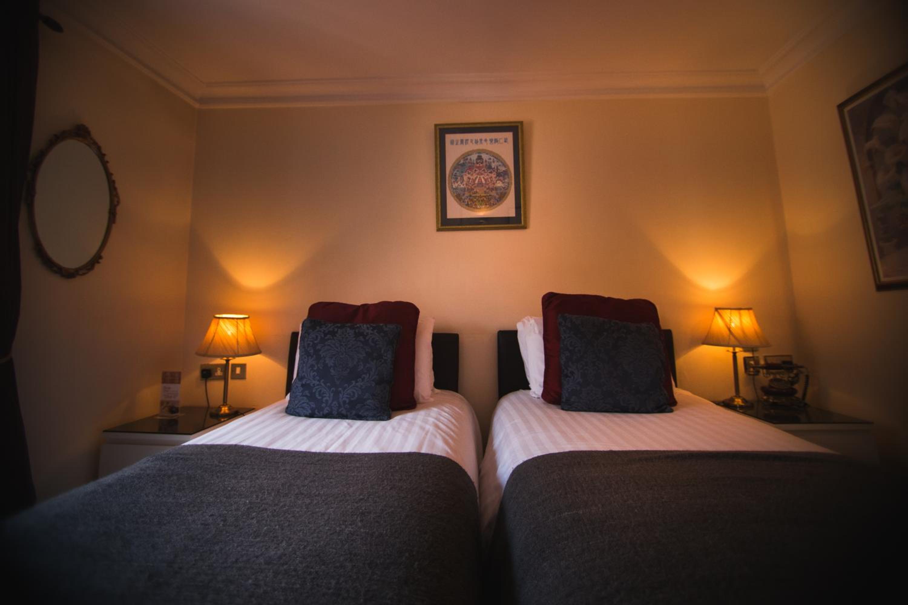 غرفة بسريرين منفصلين، Dublin Citi Hotel 2/10