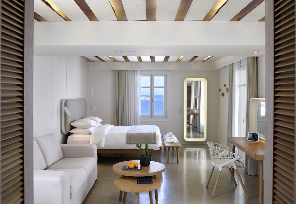 Bill And Coo Suites And Lounge 45/77