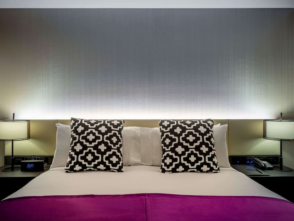 Pullman Melbourne City Centre 22/80