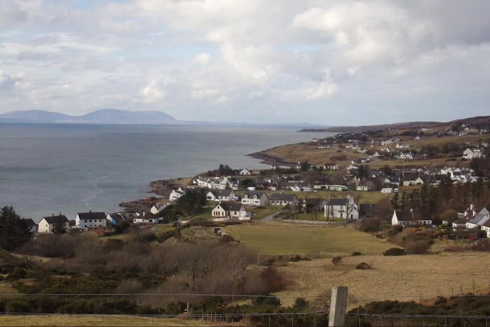 Caledonian Hotel Ullapool 57/62