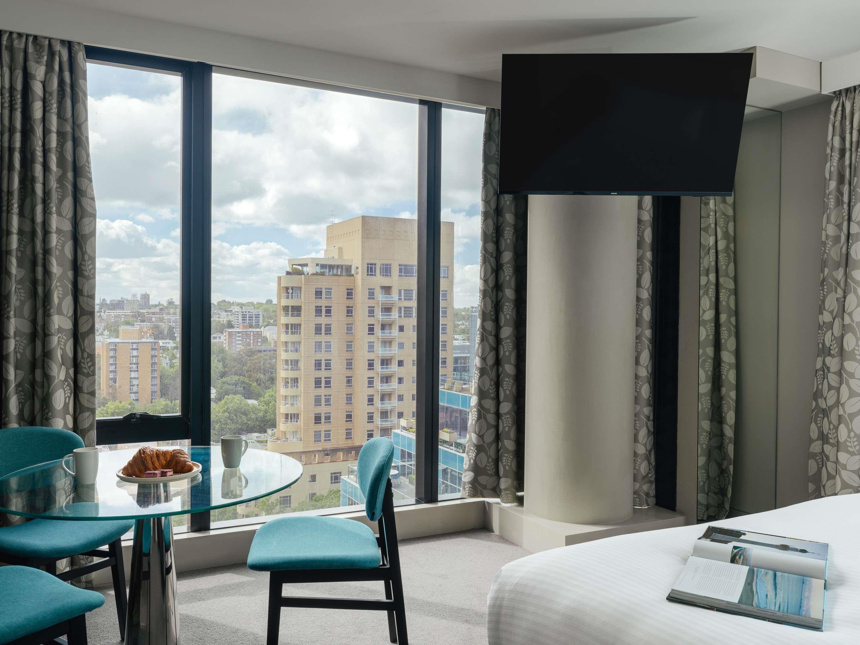 2 Bedrooms, Open Plan, Suite