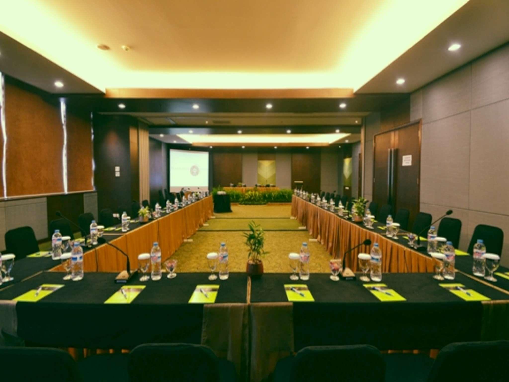 IPB Hotel And Convention Center 23/30
