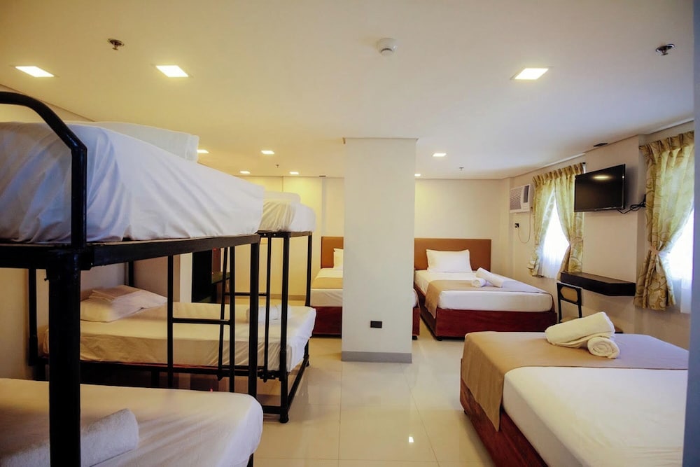 Belltower CSheLi Suites Bantay - Vigan by ZUZU 54/83