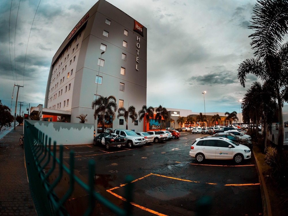 Ibis Jatai Hotel 43/50