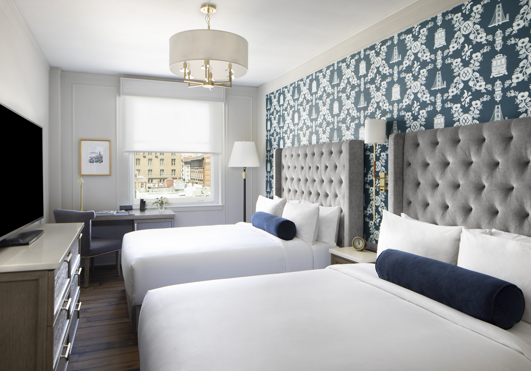 CLASSIC, 2 QUEEN BEDS