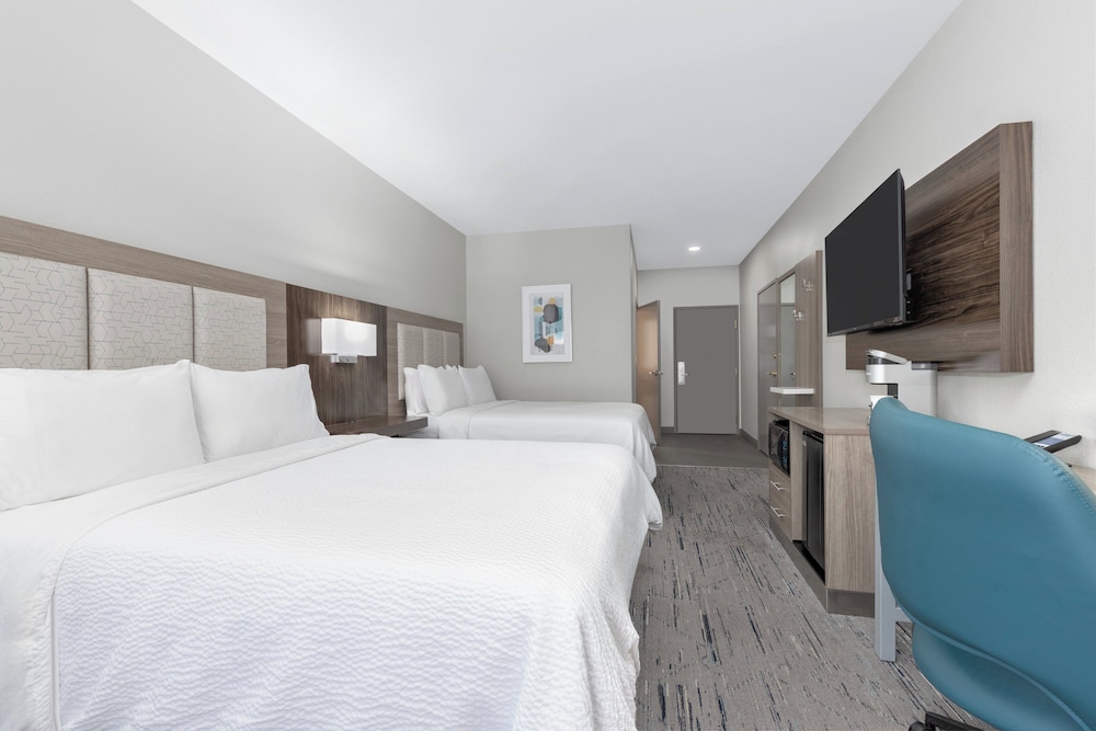 Standard, 2 Queen Beds, Accessible