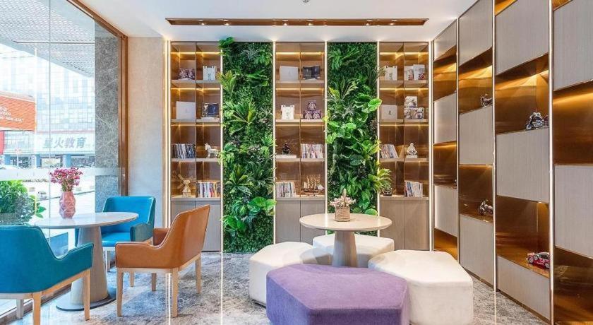 Lavande Hotel (Zhongshan Shiqi Daxin Xinduhui,North of Zhongshan Railway Station) 32/46