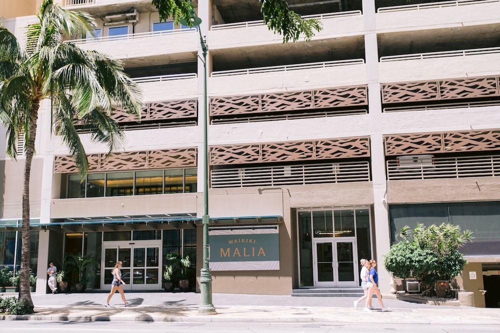 Waikiki Malia in HONOLULU - HI