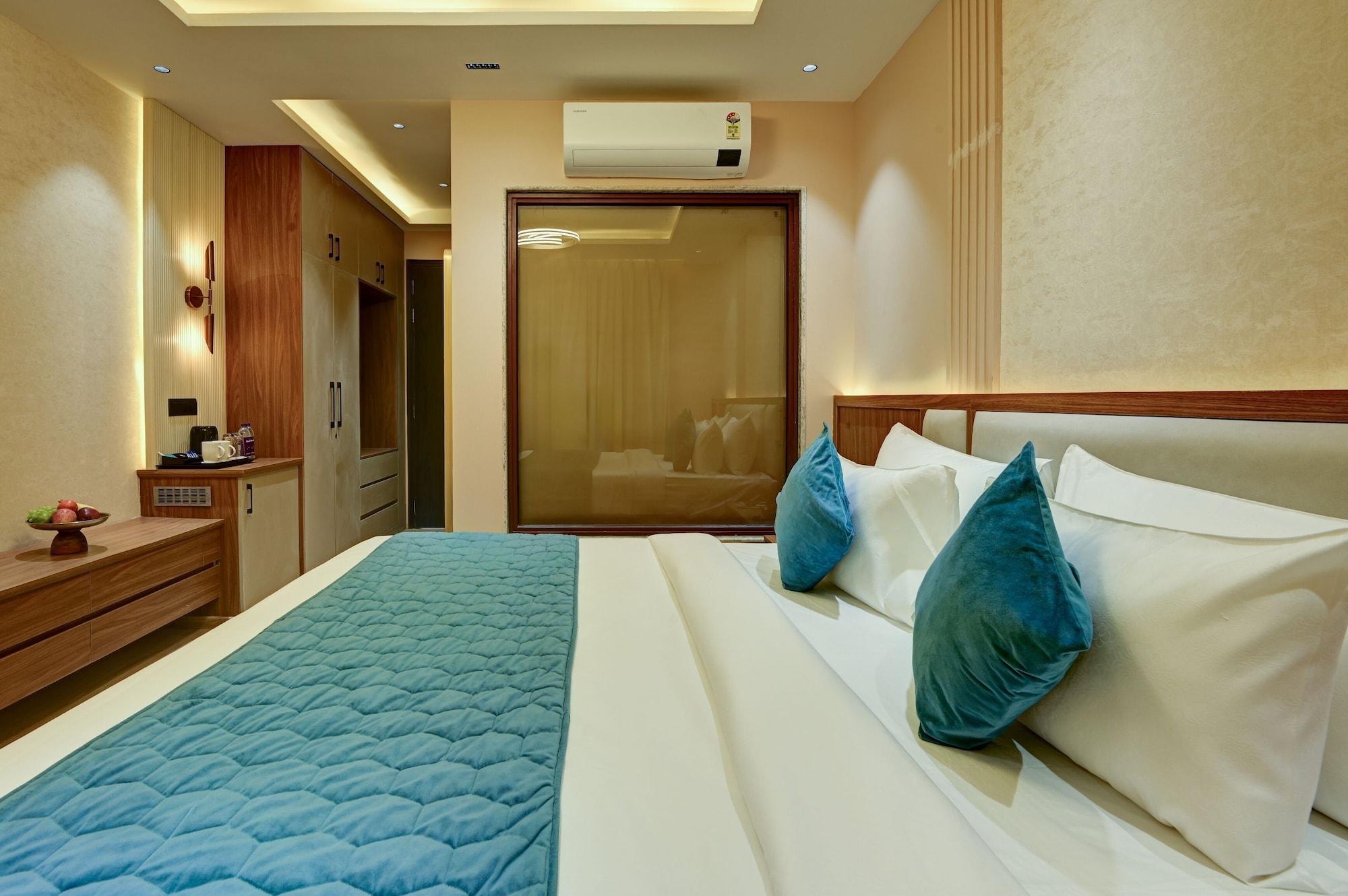 Hotel 91 City Centre Sector 52 16/50