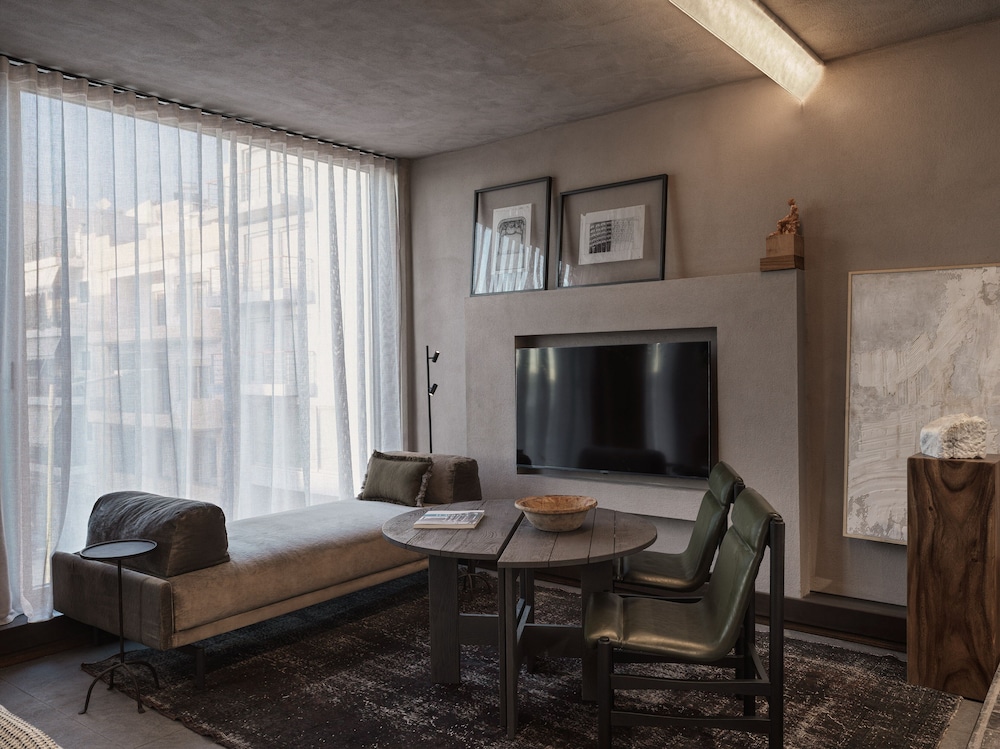 Monastik Living In Athina 34/50