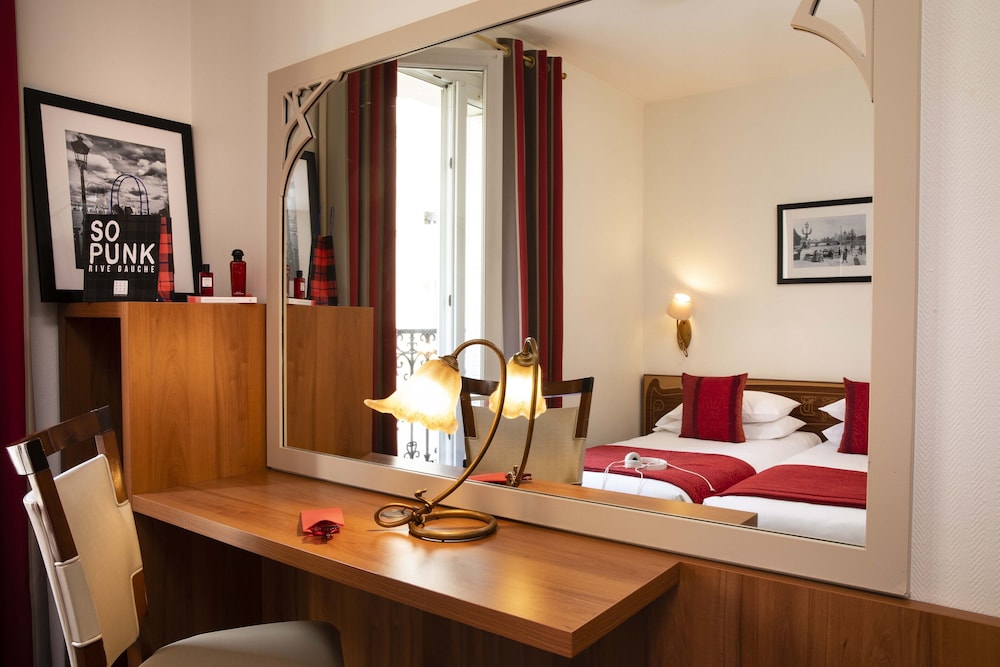 Grand Hotel Des Balcons 17/40