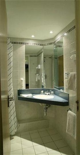 Holiday Inn Express Gatwick Crawley 19/50
