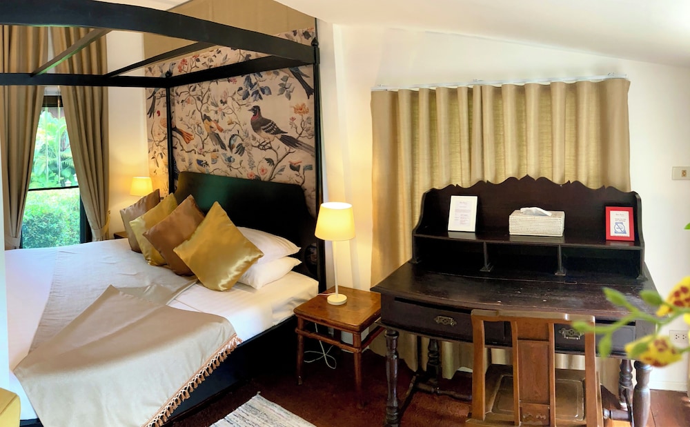SUPERIOR, KING BED