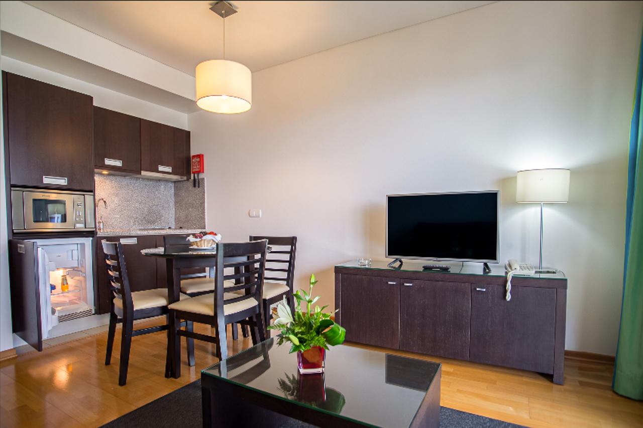 Antillia Hotel 113/127