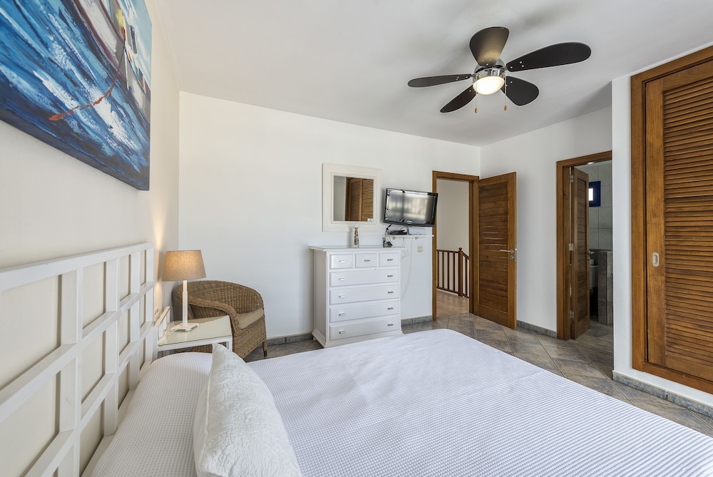 Villas Puerto Rubicon 13/71