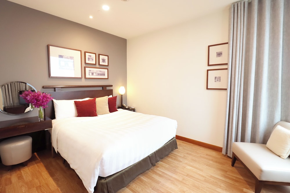 1 Bedroom, Serviced, Deluxe, Suite, King Bed