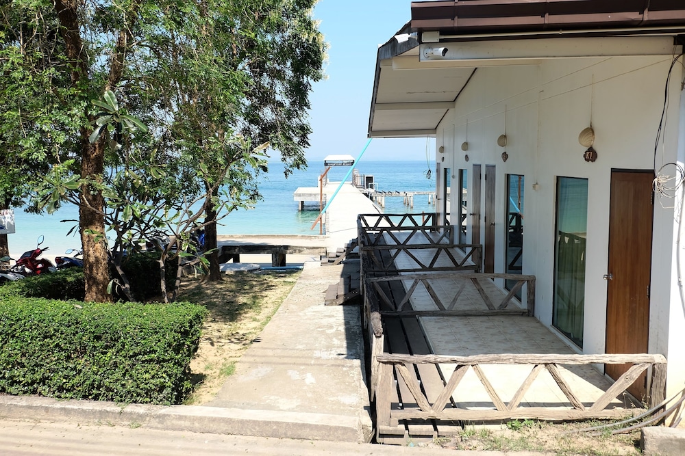 Samed Cliff Resort 1/68