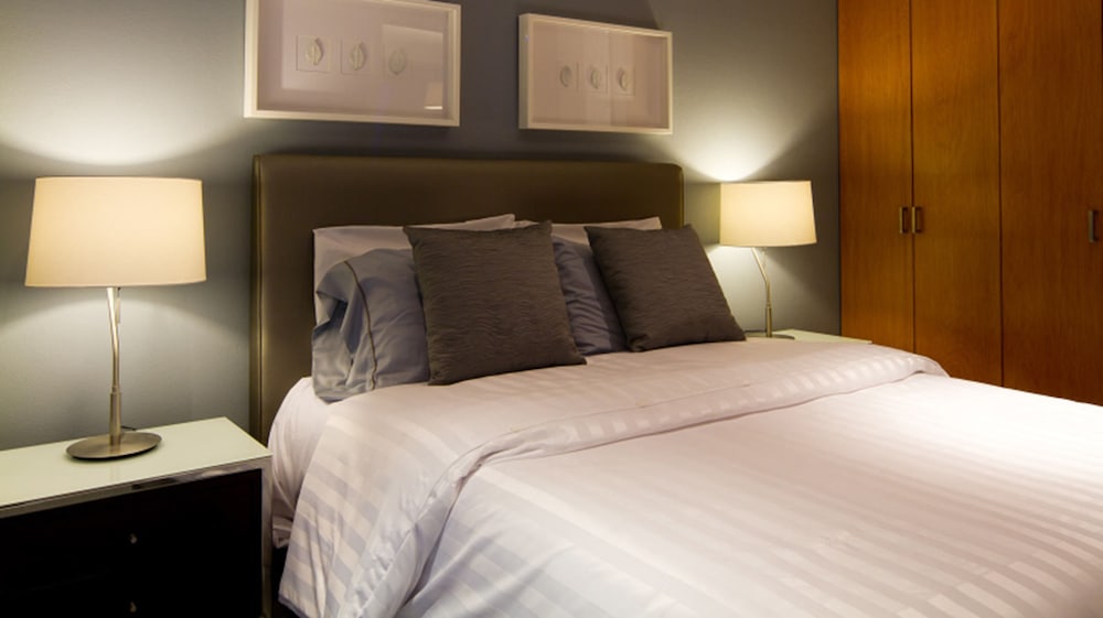 Pennsylvania Suites 14/53
