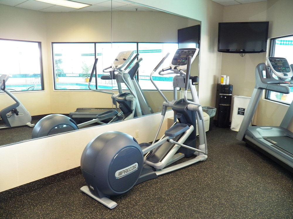 Best Western Plus Cottontree Inn 20/34