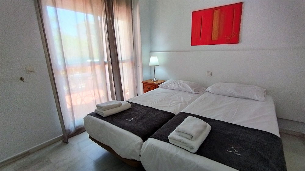 4 BEDROOMS, FAMILY, HOUSE
