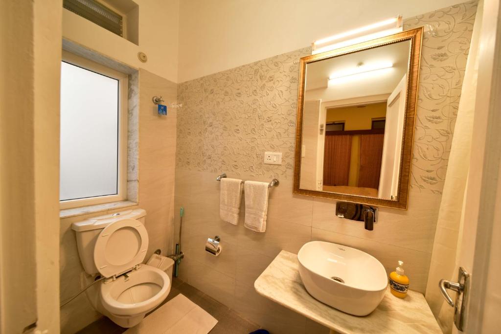 غرفة، Hotel Arya Niwas 3/3