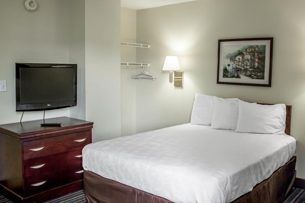 Studio 6 Extended Stay - Greensboro, NC - I-40 26/48