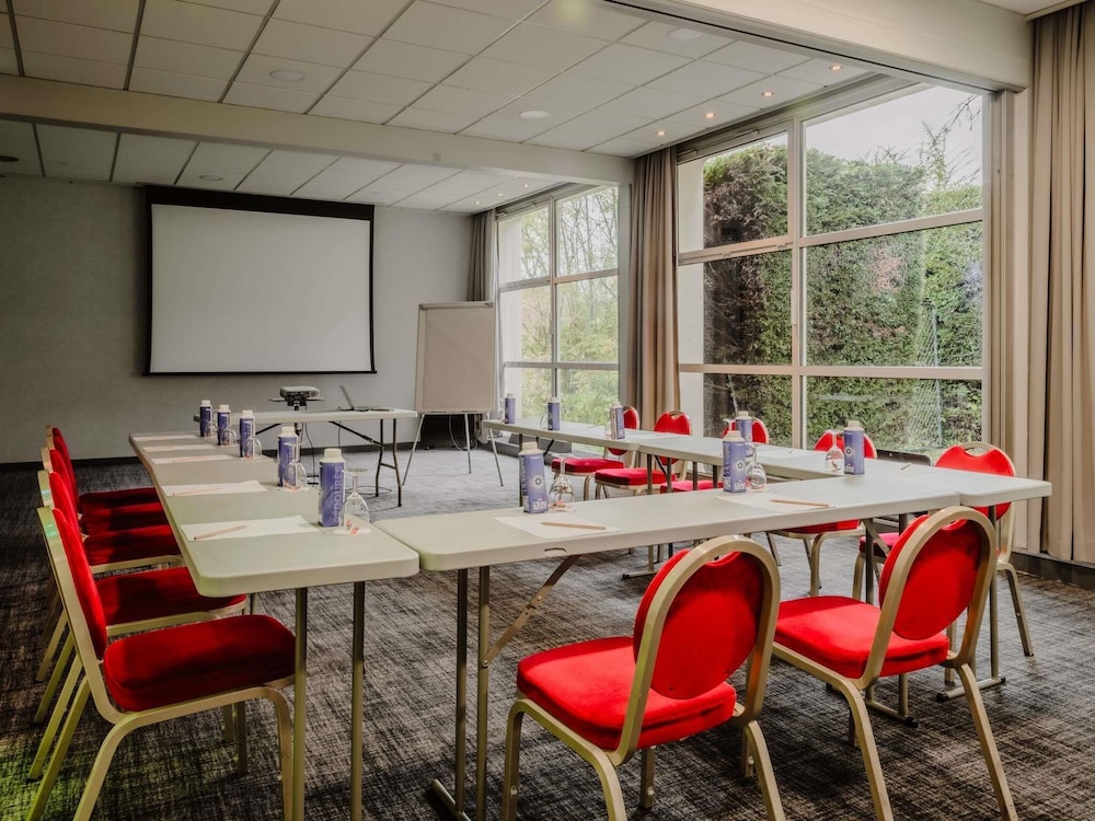 Mercure Annecy Sud 60/70